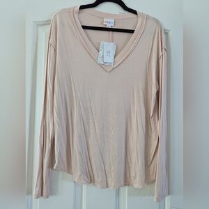 LuLaRoe Vicki Blush V-Neck Long Sleeve Tee